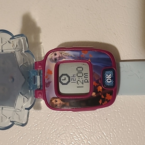 Frozen watch with games - Picture 2 of 2